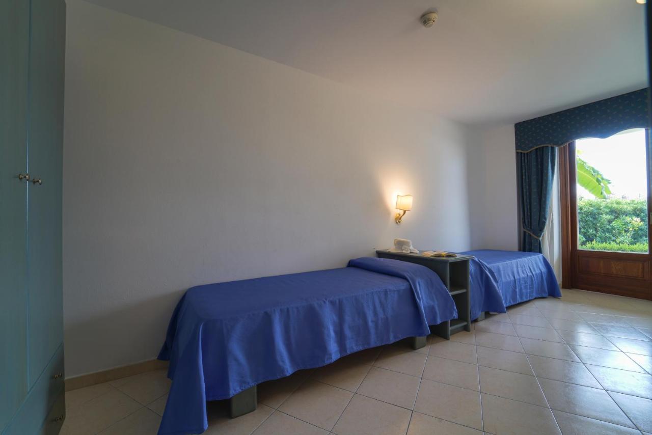 זמברונה Hotel Scoglio Del Leone מראה חיצוני תמונה