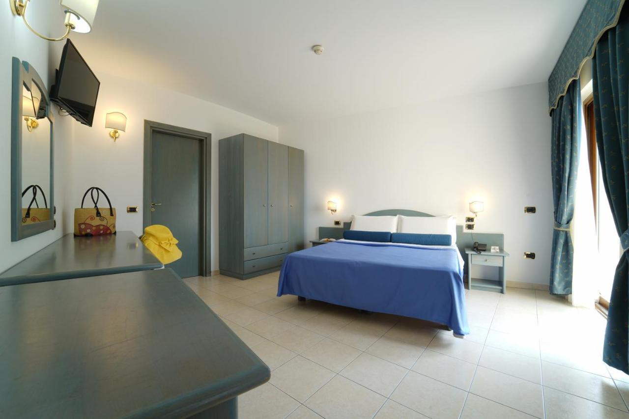 זמברונה Hotel Scoglio Del Leone מראה חיצוני תמונה
