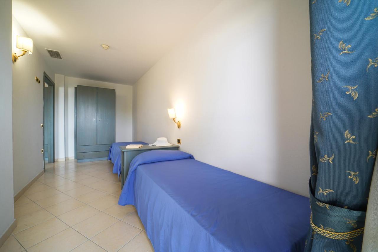 זמברונה Hotel Scoglio Del Leone מראה חיצוני תמונה