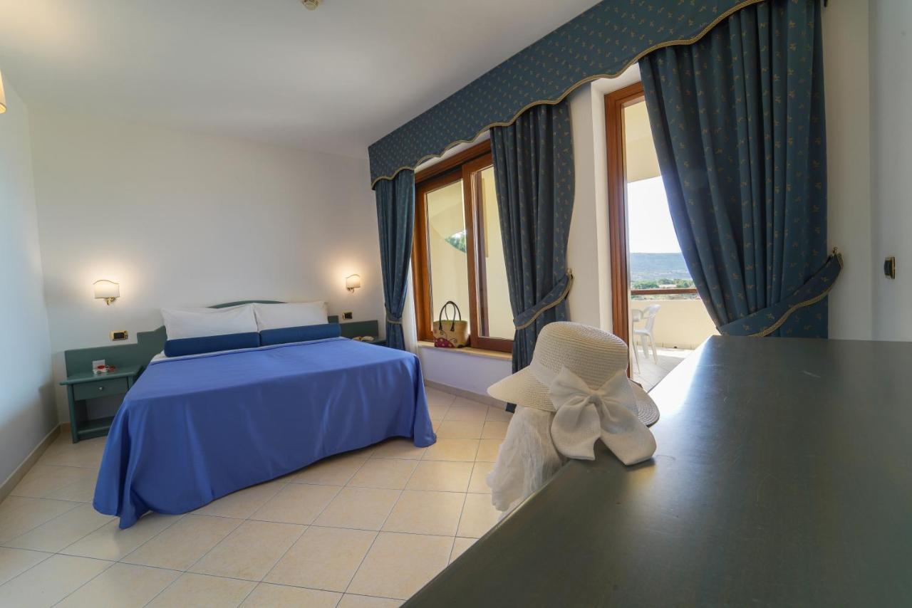 זמברונה Hotel Scoglio Del Leone מראה חיצוני תמונה