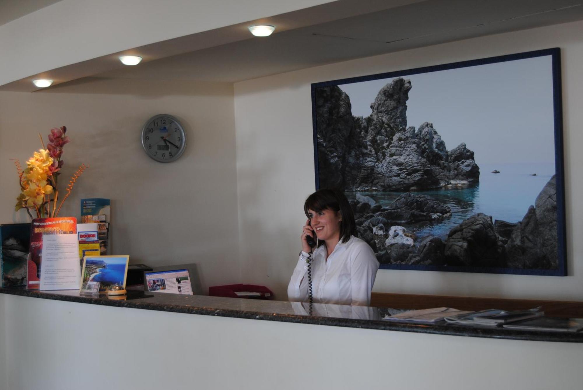 זמברונה Hotel Scoglio Del Leone מראה חיצוני תמונה