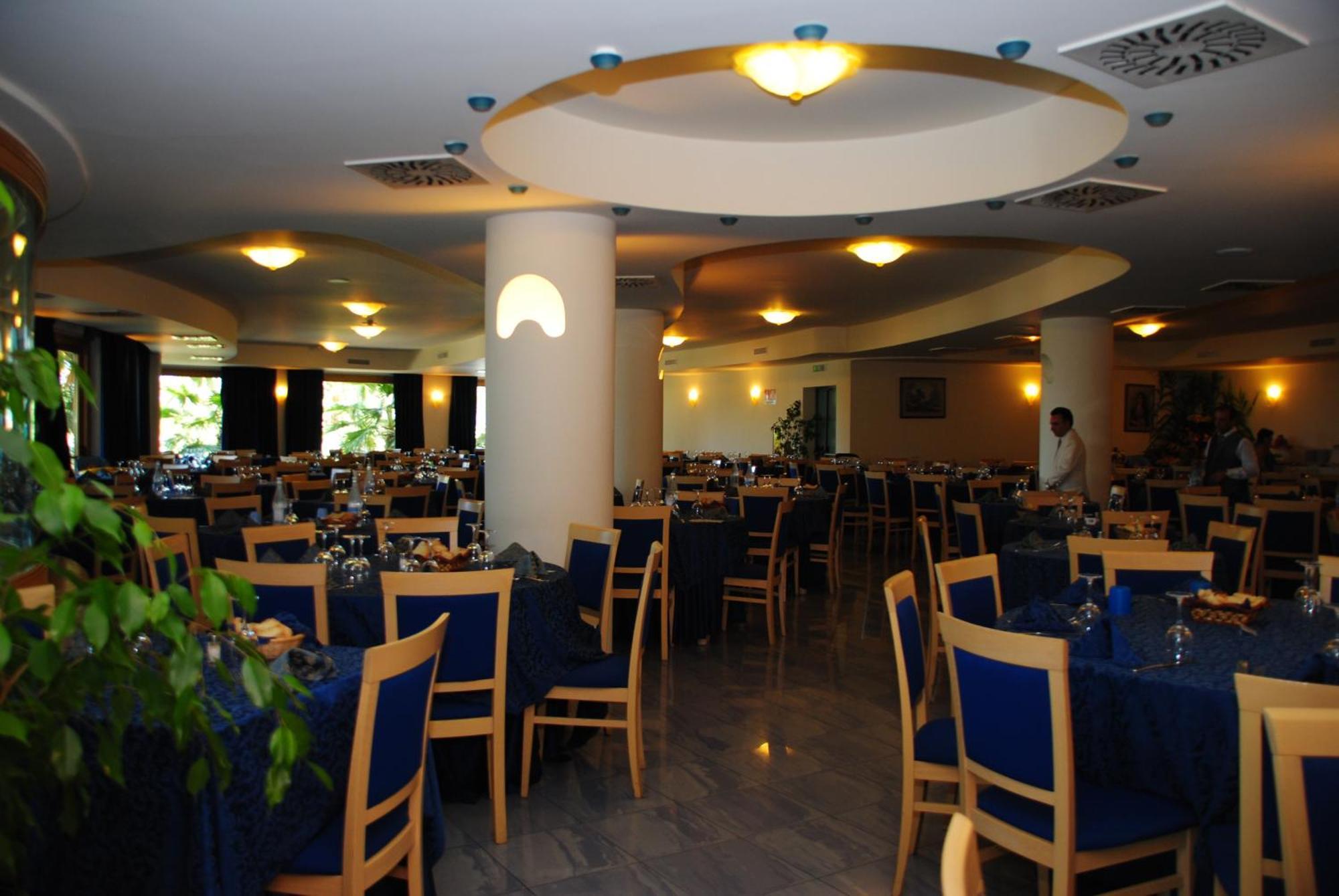זמברונה Hotel Scoglio Del Leone מראה חיצוני תמונה