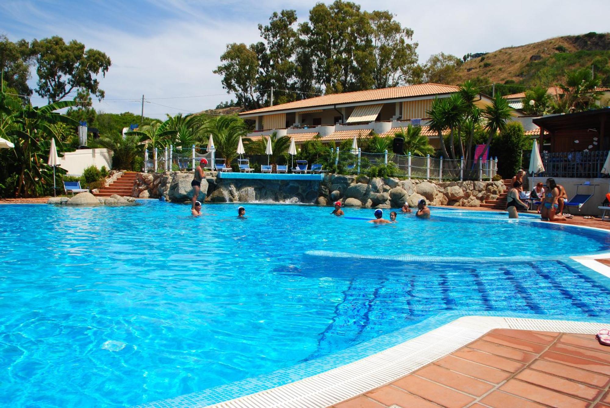 זמברונה Hotel Scoglio Del Leone מראה חיצוני תמונה