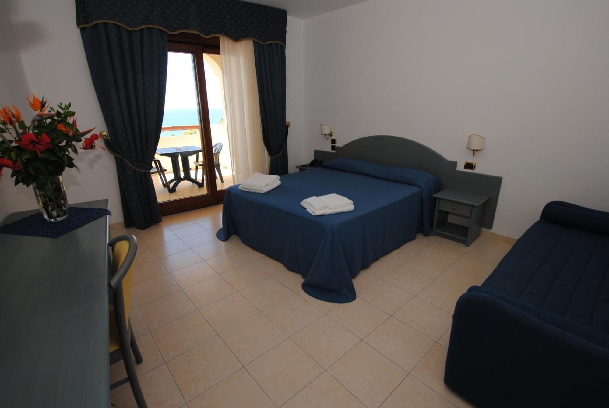 זמברונה Hotel Scoglio Del Leone מראה חיצוני תמונה