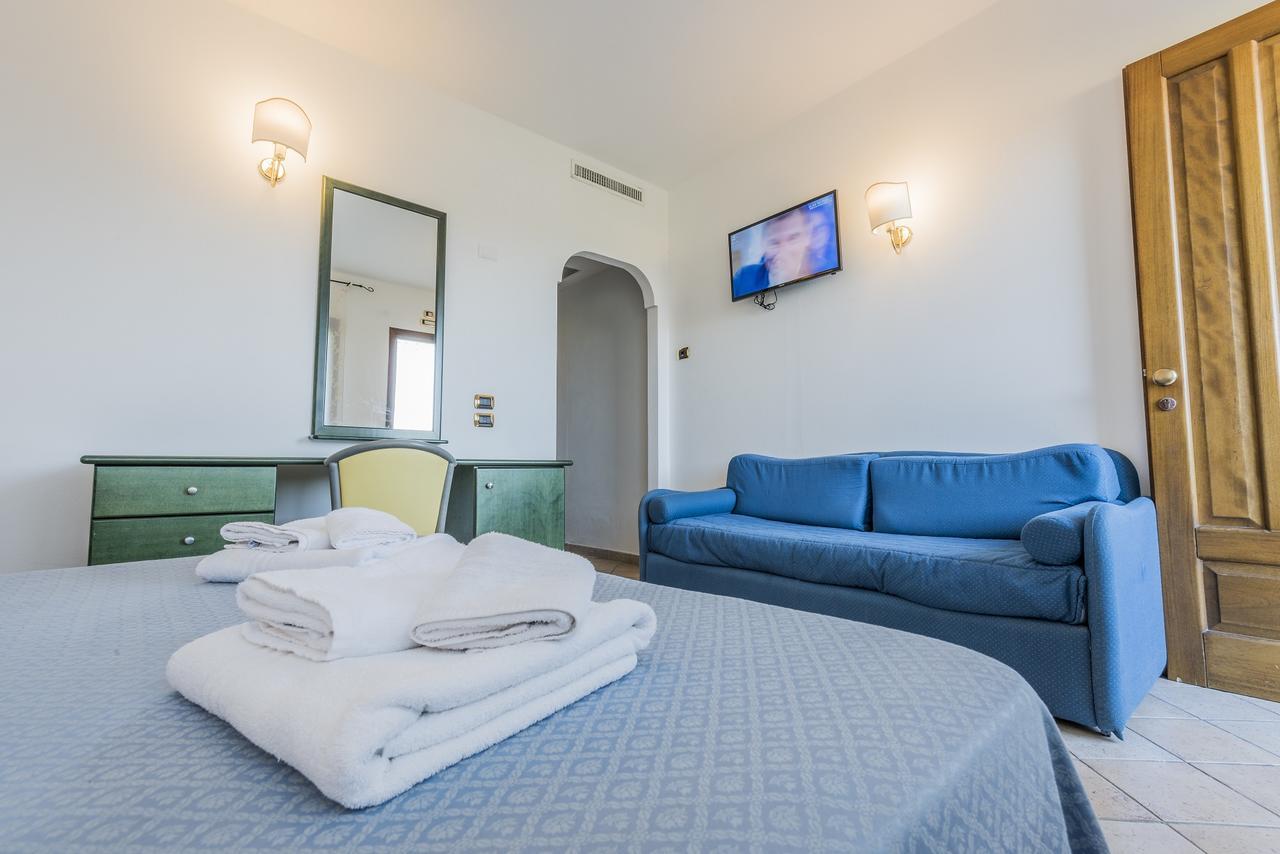 זמברונה Hotel Scoglio Del Leone מראה חיצוני תמונה