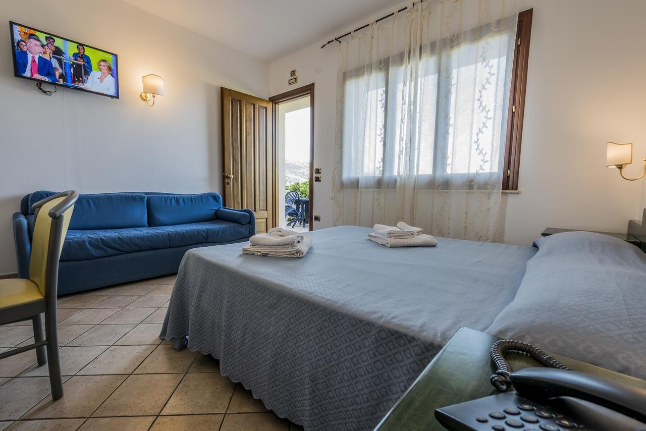 זמברונה Hotel Scoglio Del Leone מראה חיצוני תמונה